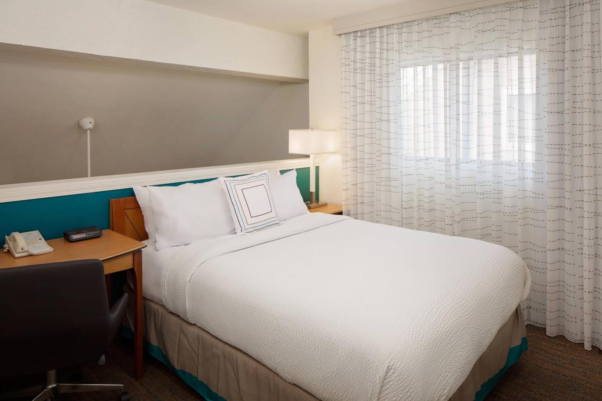 Residence Inn Louisville East Экстерьер фото